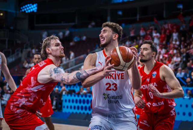 最年轻三双先生！申京创纪录挺进四强：7胜0负冲冠