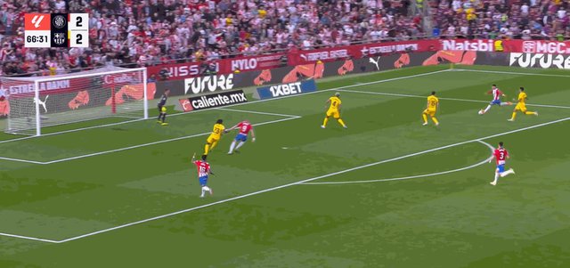 1714846232429084958.gif 3-2米格尔.gif