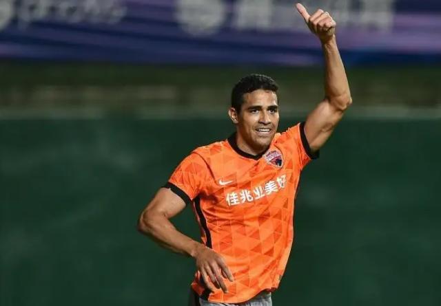 开云APP-巴媒：卡尔德克被深足欠薪5个月 欲向FIFA起诉