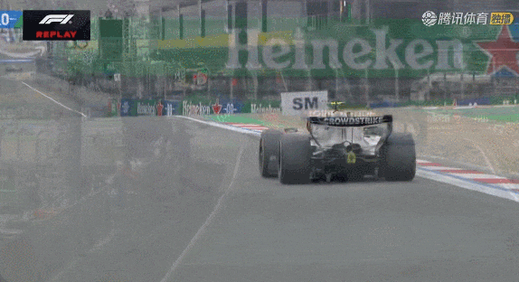 开云体育-19岁安东内利，在上海夺冠！F1中国大奖赛历史首次：车手严重受伤，直升机11分钟送到华山医院，最新消息→